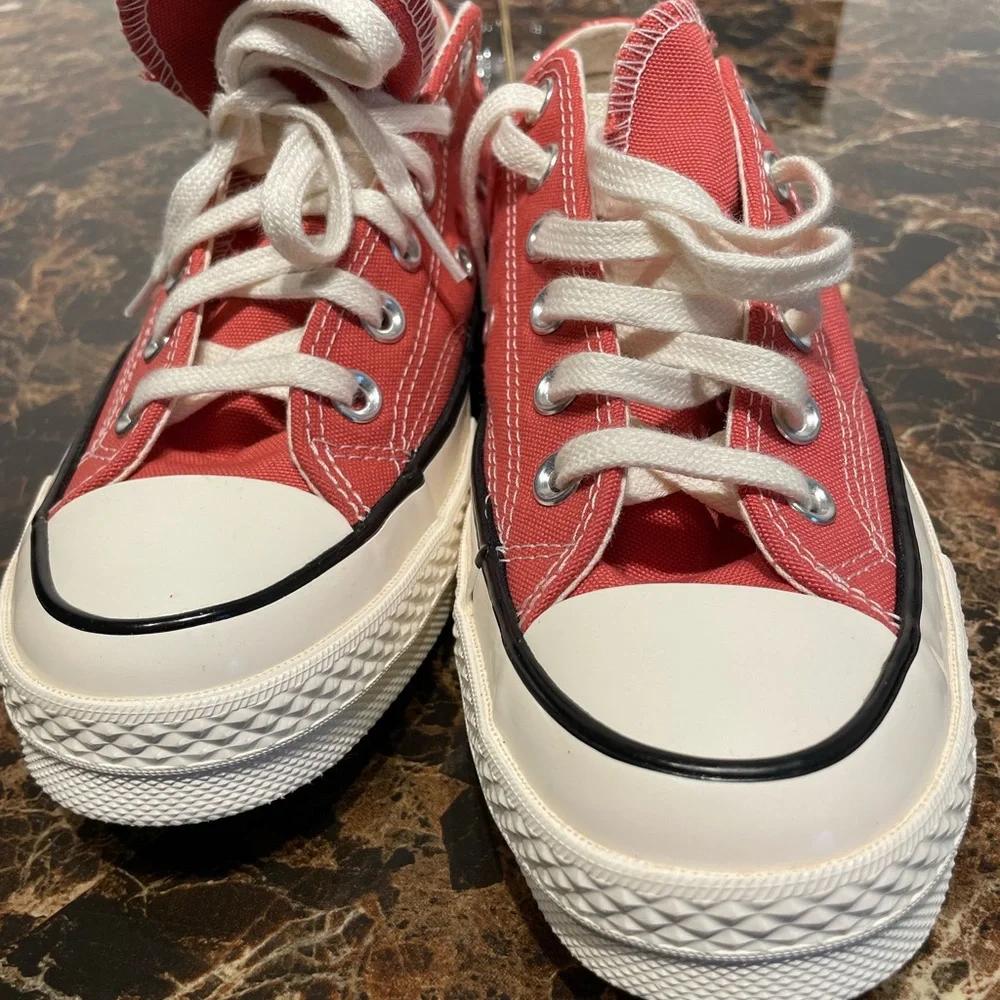 Converse Chuck Taylor’s Unisex Women’s Size 7 - Picture 8 of 8